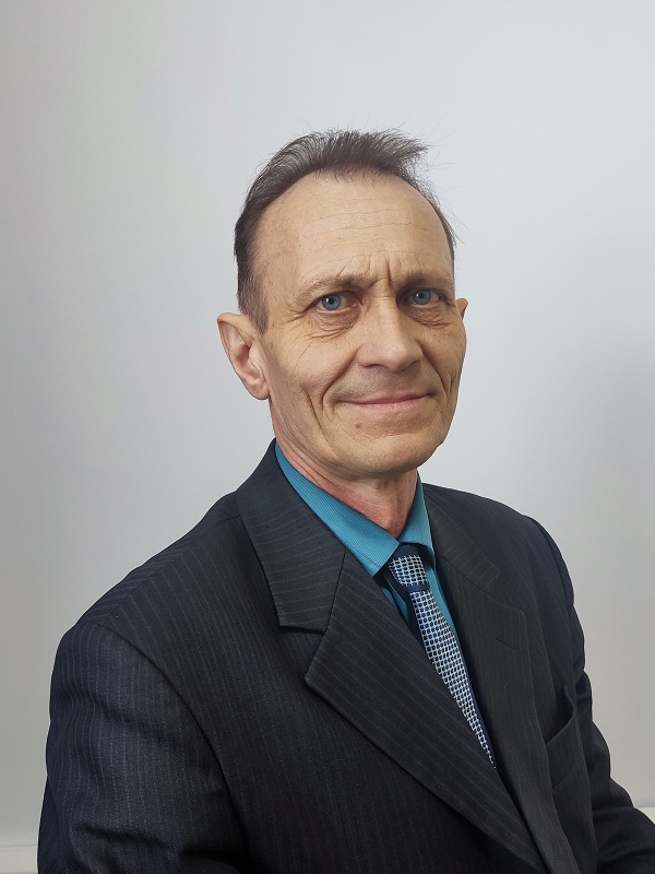 Адамов Владимир Иванович.